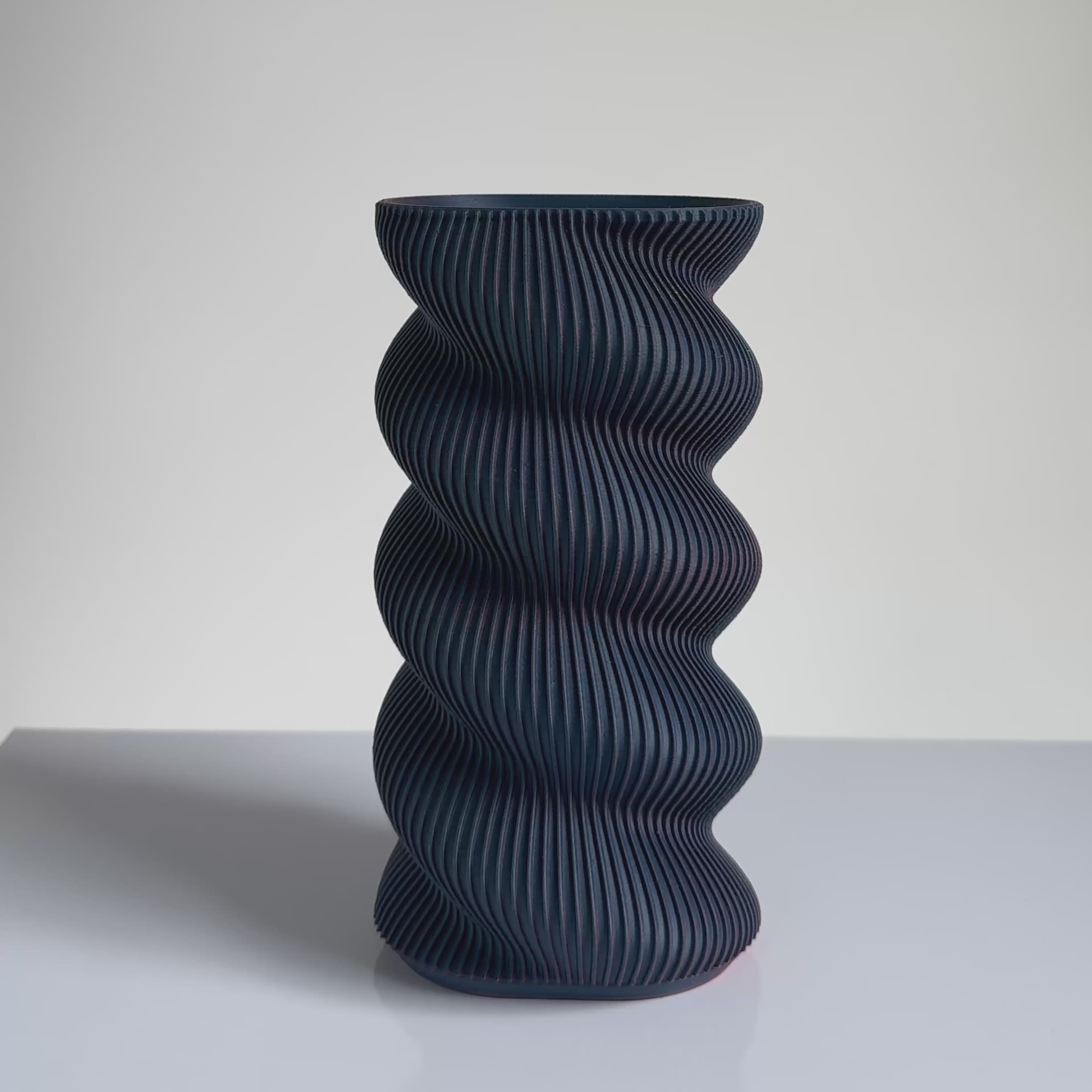 Swirl Vase - SM - Colour Shift